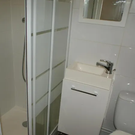 Au Coeur De - Proche Du Metro Párizs